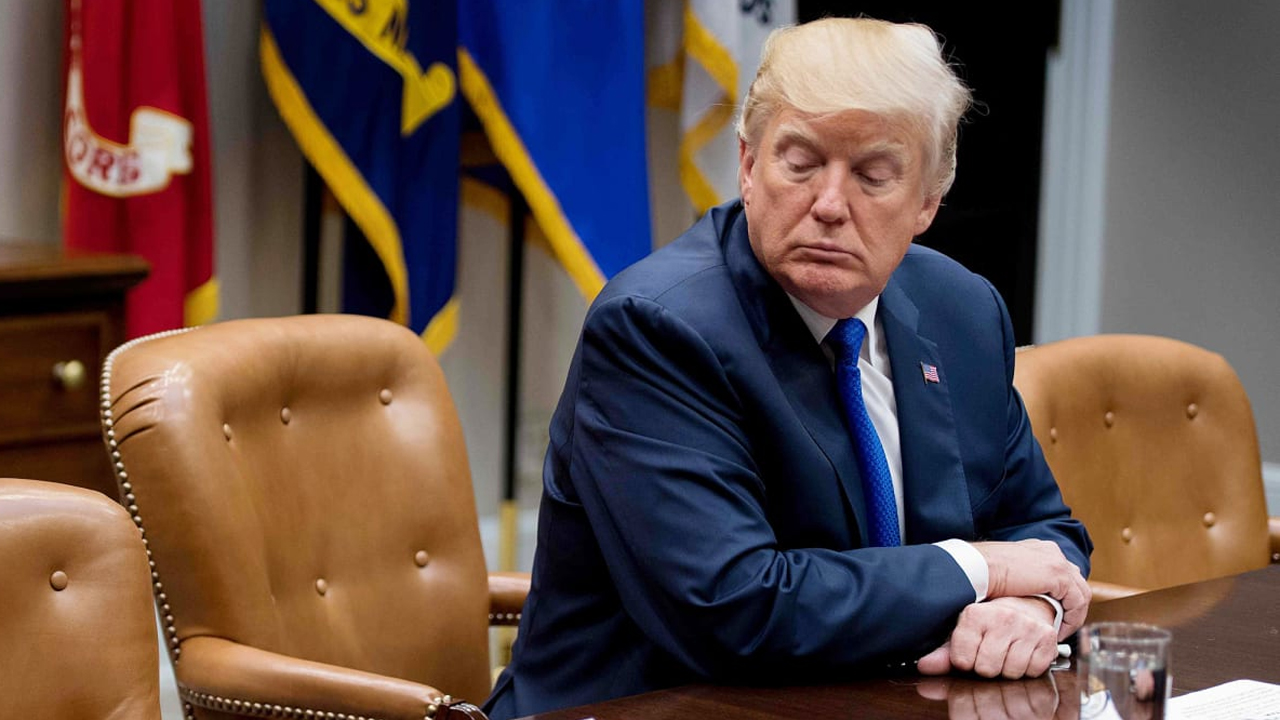 বোমা ফেলো না, পাইলটদের এখনই ফিরিয়ে আনো: ইসরায়েলকে ট্রাম্প